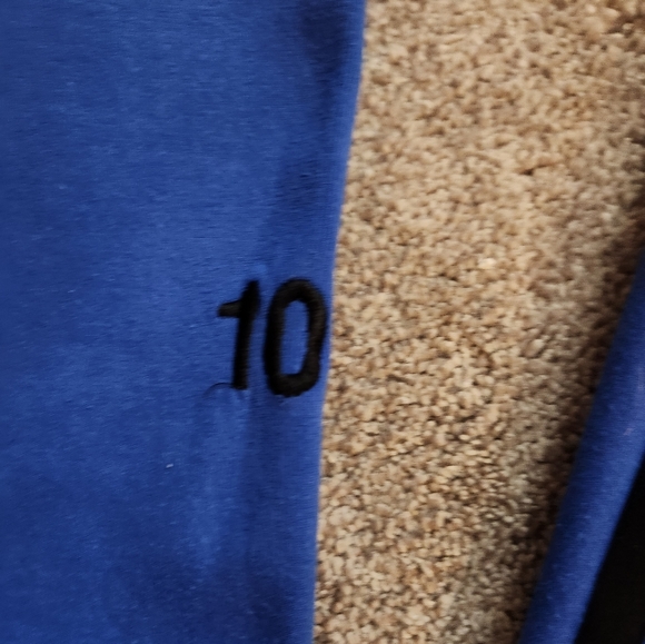 Creighton Softball zip up - Picture 2 of 6